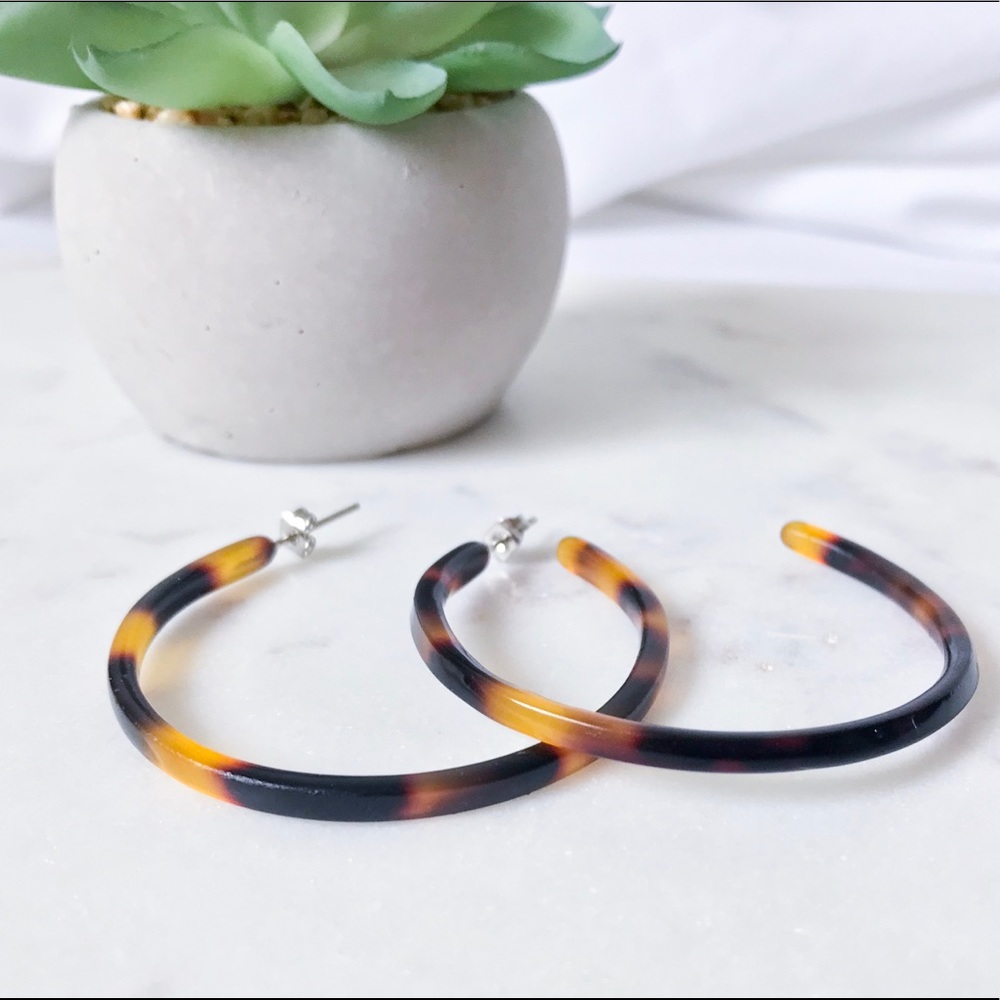 Tortoise hoops earrings - Picture 5 of 7